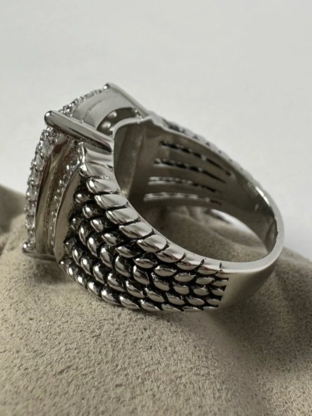 David Yurman Ring - Picture 3 of 6